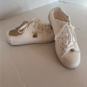 Women’s White Canvas Frayed Edge Sneakers